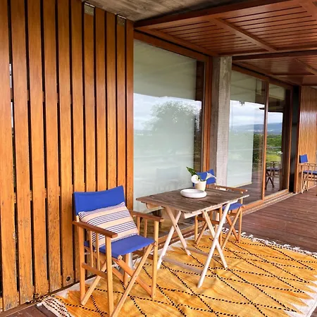 Country Retreat With Vineyard בית כפרי *