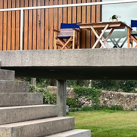 Country Retreat With Vineyard
