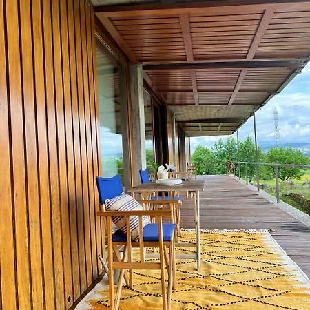 Country Retreat With Vineyard בית כפרי *
